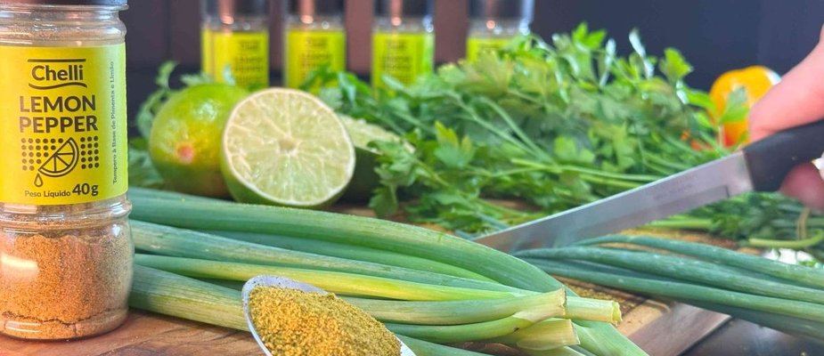Lemon Pepper: versatilidade nas combinações com ervas rende novos pratos e sabores inéditos Lemon Pepper: versatilidade nas combinações com ervas rende novos pratos e sabores inéditos