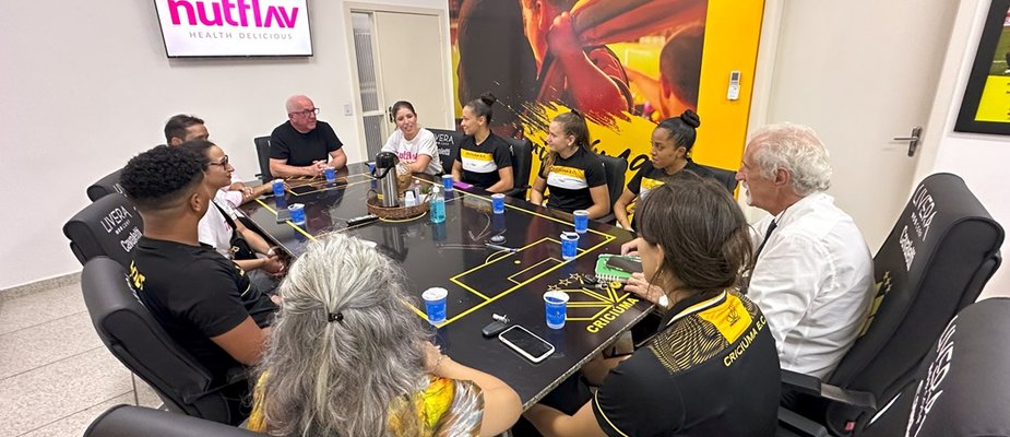 Investindo no futebol feminino, Nutflav é a marca de suplementos oficial das Meninas Carvoeiras Investindo no futebol feminino, Nutflav é a marca de suplementos oficial das Meninas Carvoeiras